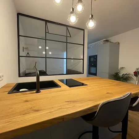 Zentrales Zwischen Messe Und Altstadt Apartamento *